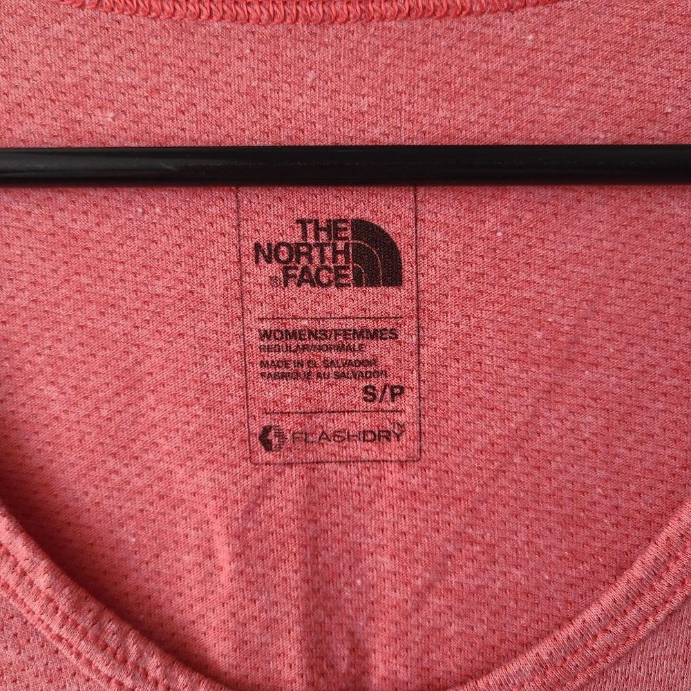 The North Face Flashdry Ditzy Print Short Sleeve Shirt Top Women's Size S - Picture 2 of 9
